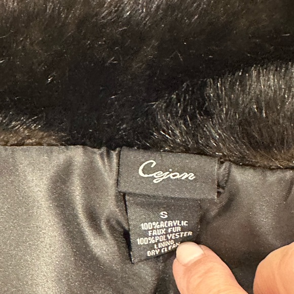 Cejon faux mink sleeveless vest in size Small - Picture 11 of 13